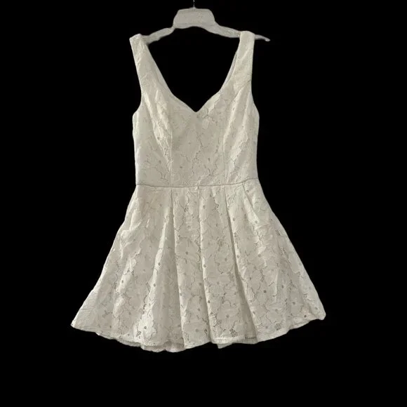 Trixxi | Dresses | Trixxi Womens S White Sleeveless Lace Lined Fit Flare  Skater Mini Dress Vneck | Poshmark